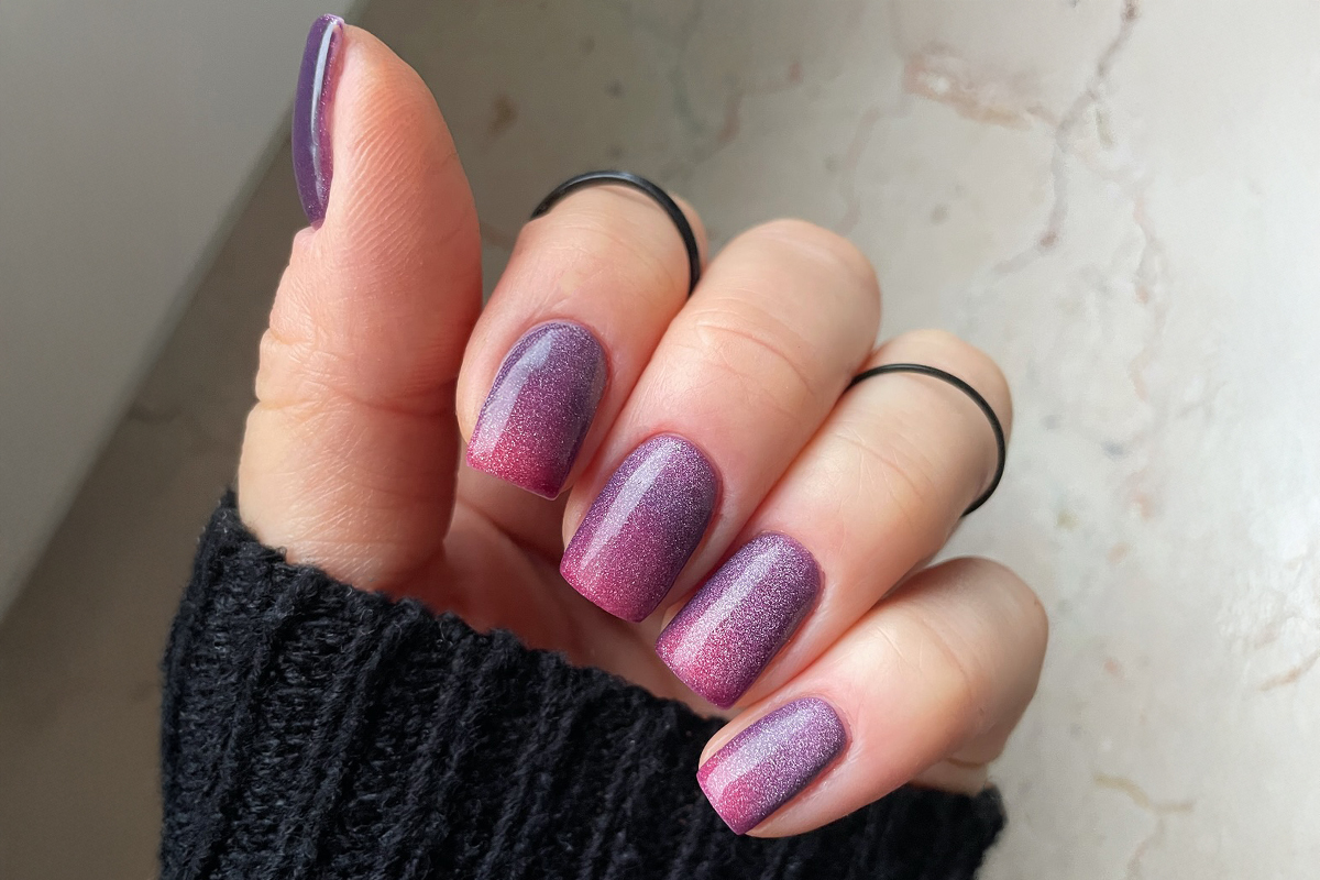 Jolifin LAVENI Shellac - Thermo Cat-Eye berry-strawberry shine 10ml