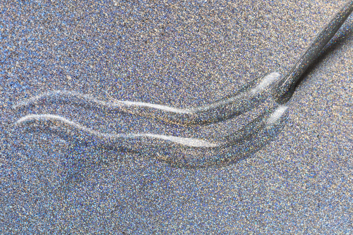 Jolifin LAVENI Shellac Fineliner - unicorn hologramm silver 10ml