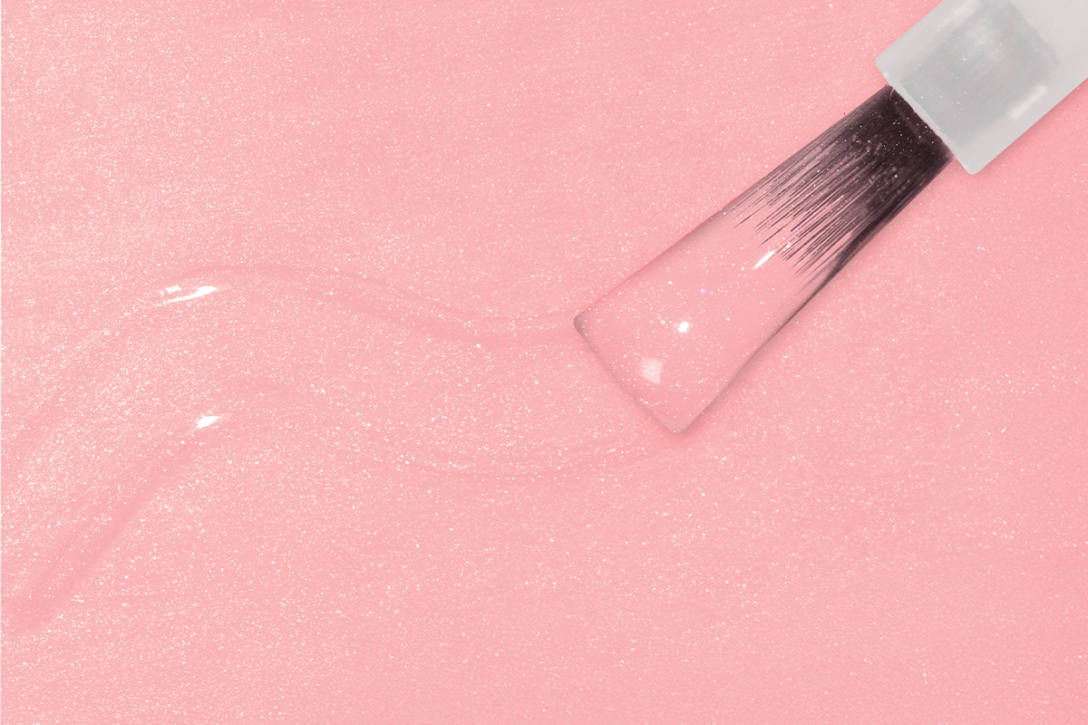 Jolifin LAVENI Shellac RubberGel - milky warm rosé 10ml