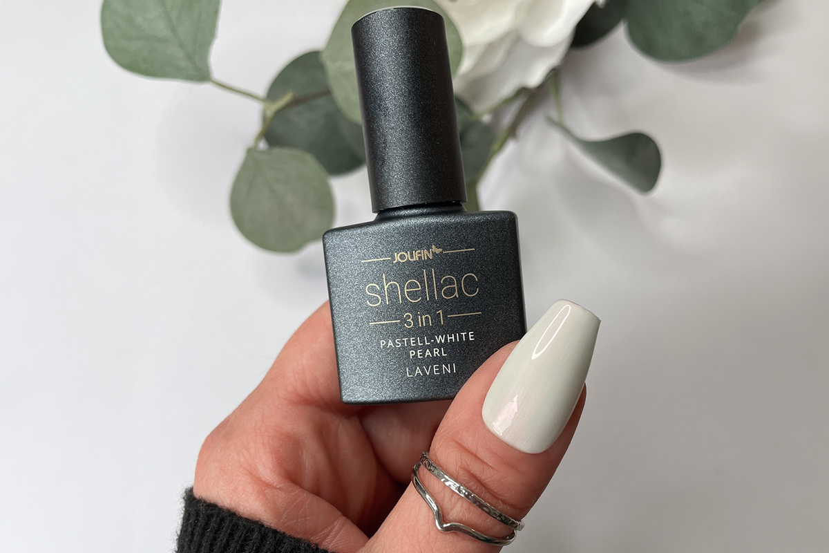 Jolifin LAVENI 3in1 Shellac - pastell-white pearl 10ml