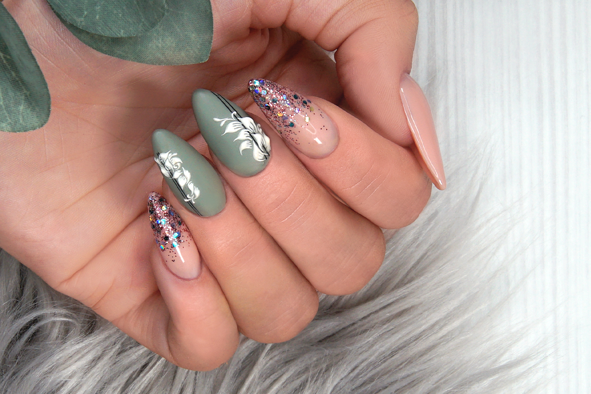 Jolifin LAVENI Shellac - pastel-green nature 10ml