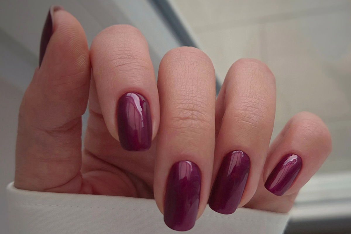 Jolifin LAVENI 3in1 Shellac - dark hibiscus 10ml