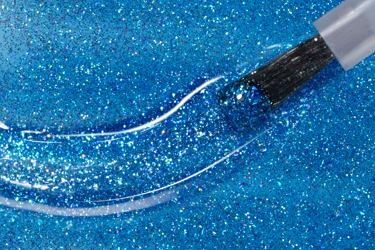 Jolifin LAVENI Shellac - hypnotizing blue Glitter 10ml