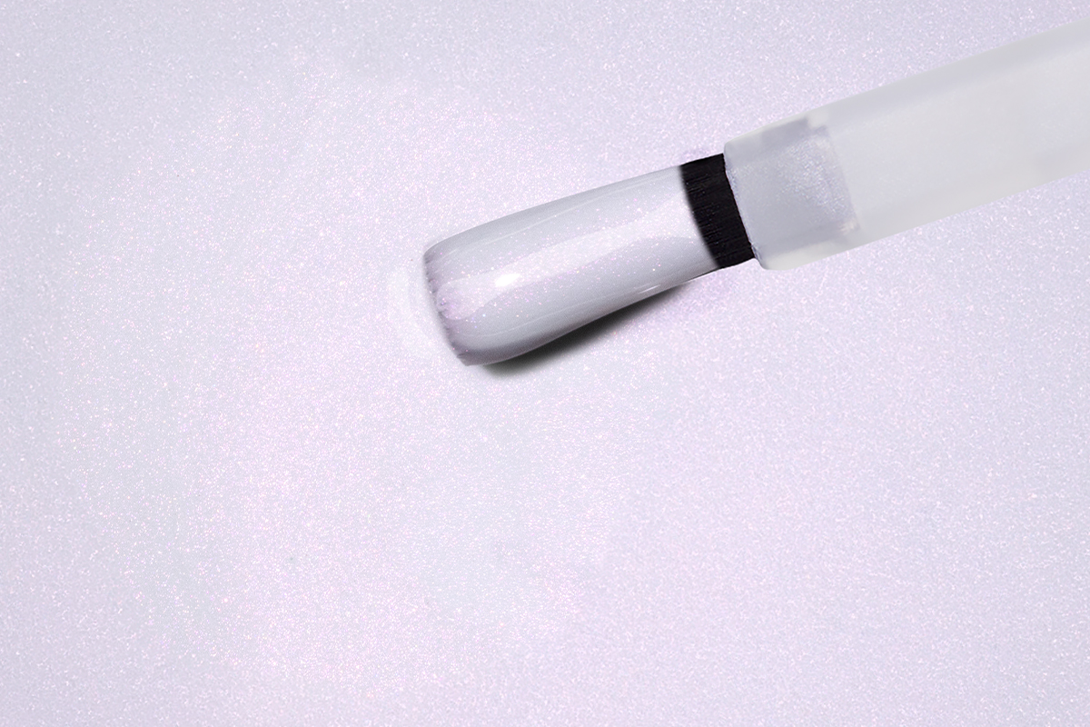 Jolifin LAVENI Shellac - pastel-white pearl 10ml