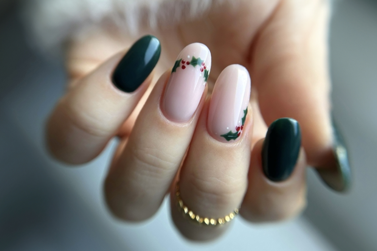 Jolifin LAVENI Shellac - pine green 10ml