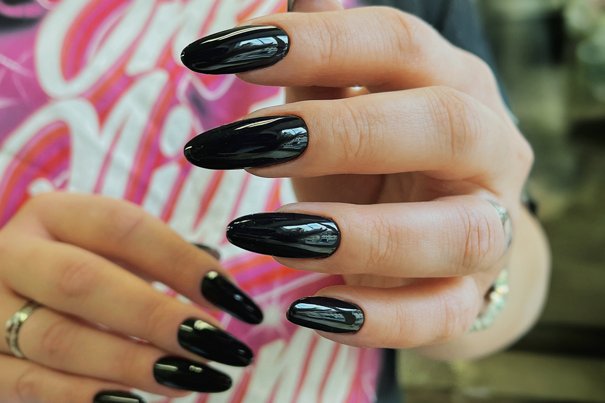 Jolifin LAVENI Shellac - mega-black 10ml