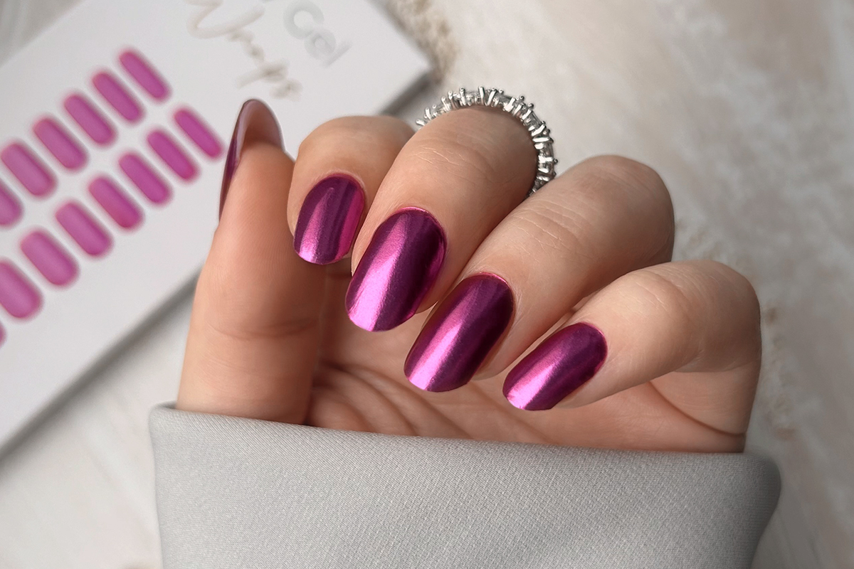 Jolifin LAVENI UV Gel-Wraps - metallic magenta